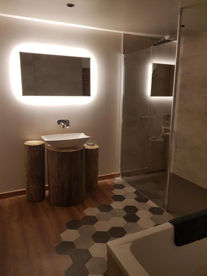 Aux Fermes De La Croix, Maison D'Hotes, Spa Отелюс Екстериор снимка
